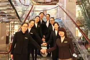 酒店人服务礼仪180项 聚焦专业摄影服务的细致规范